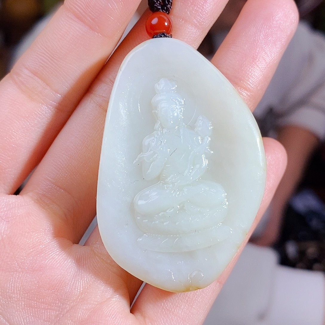 和田玉颈饰未镶嵌