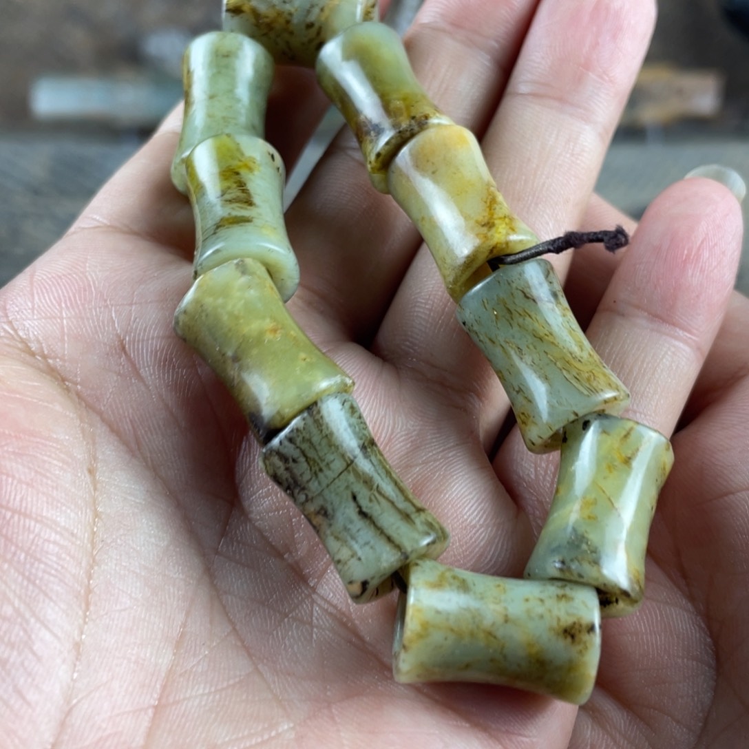 未镶嵌和田玉（糖玉）挂件