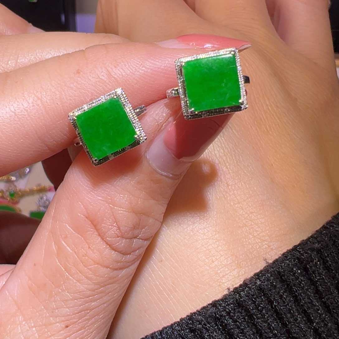 翡翠颈饰18K金镶嵌耳包