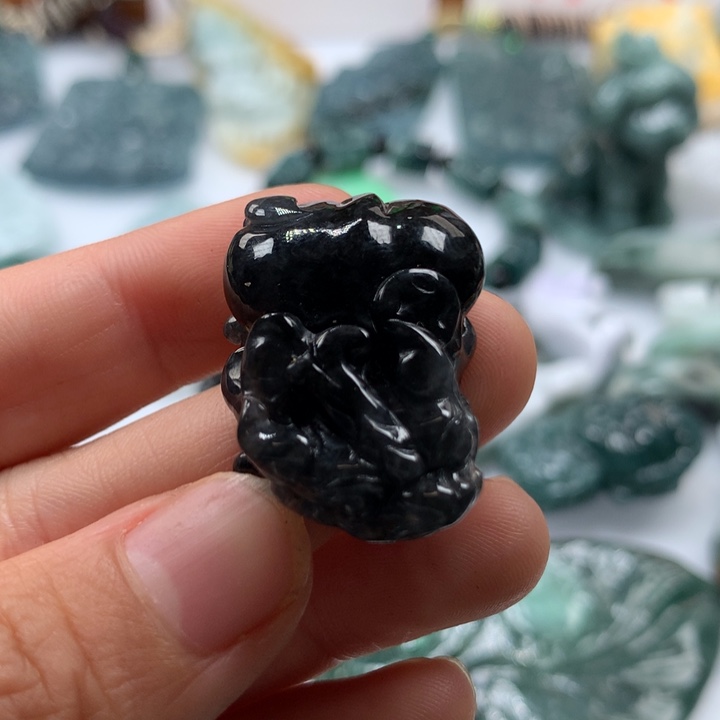 翡翠颈饰未镶嵌保真天然A货翡翠