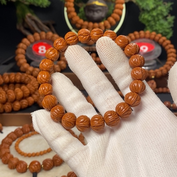 桃核吊坠?*子秦岭龙纹