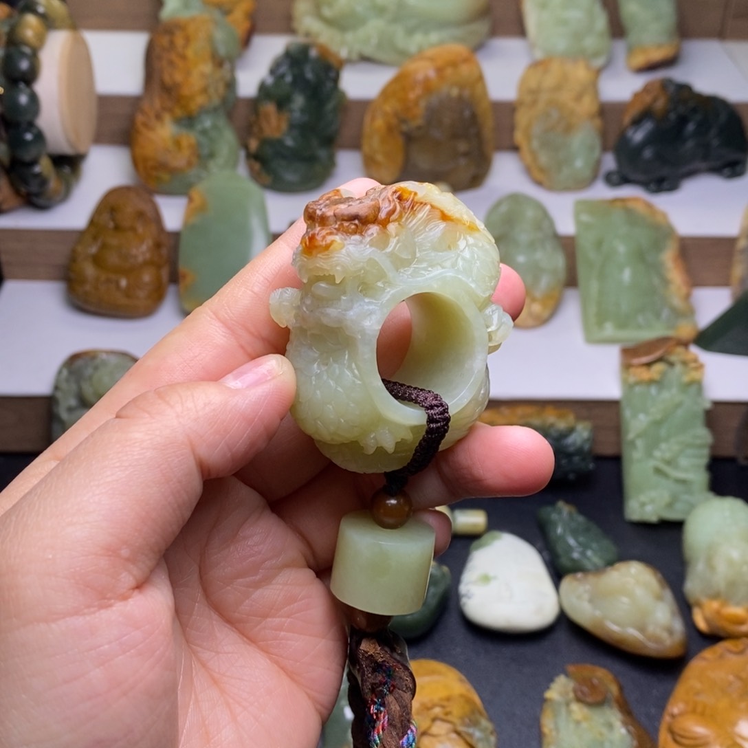 岫岩河磨玉（透闪石质玉）扳指未镶嵌欧*克