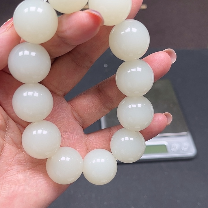 和田玉（黄玉）未镶嵌颈饰