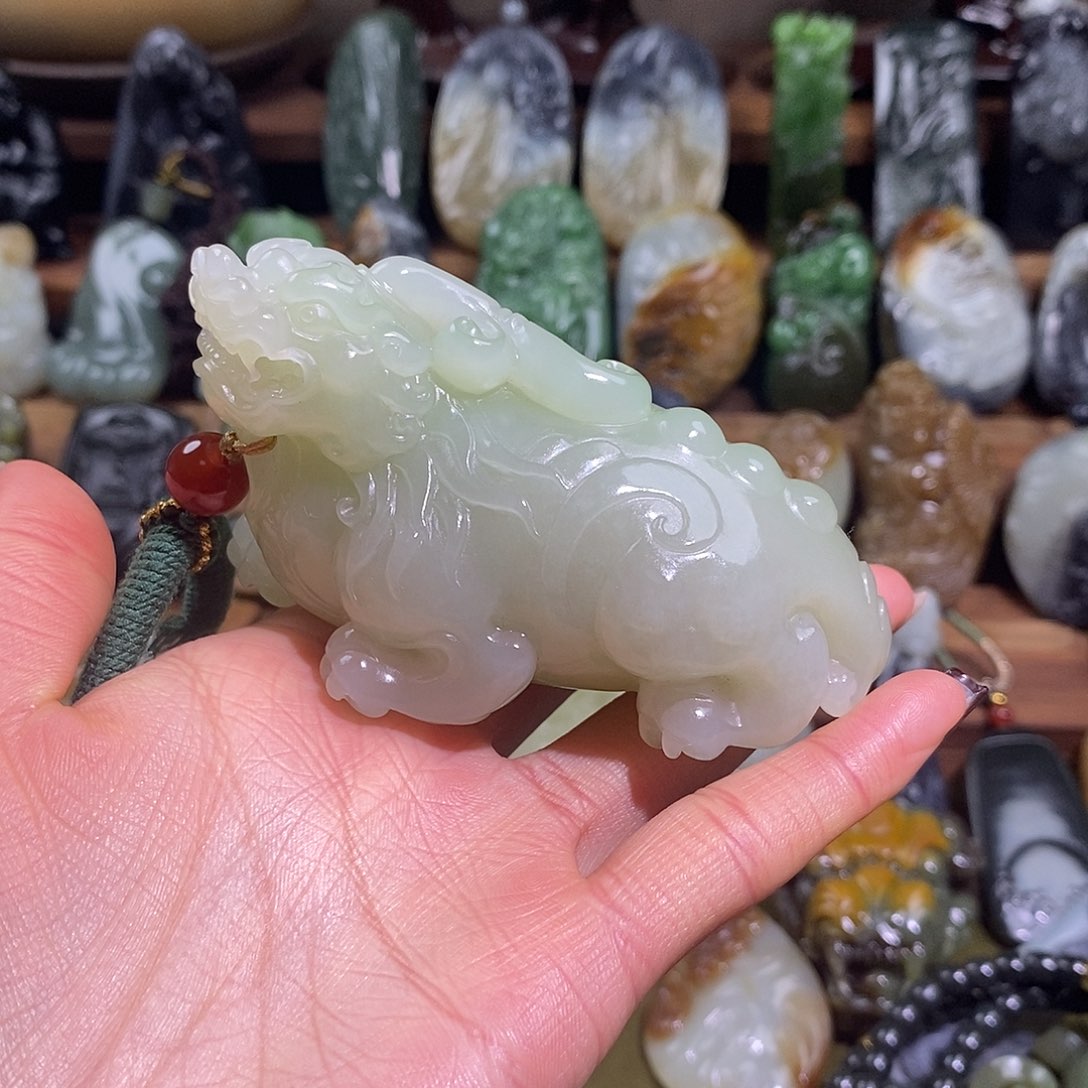 颈饰未镶嵌和田玉新*官