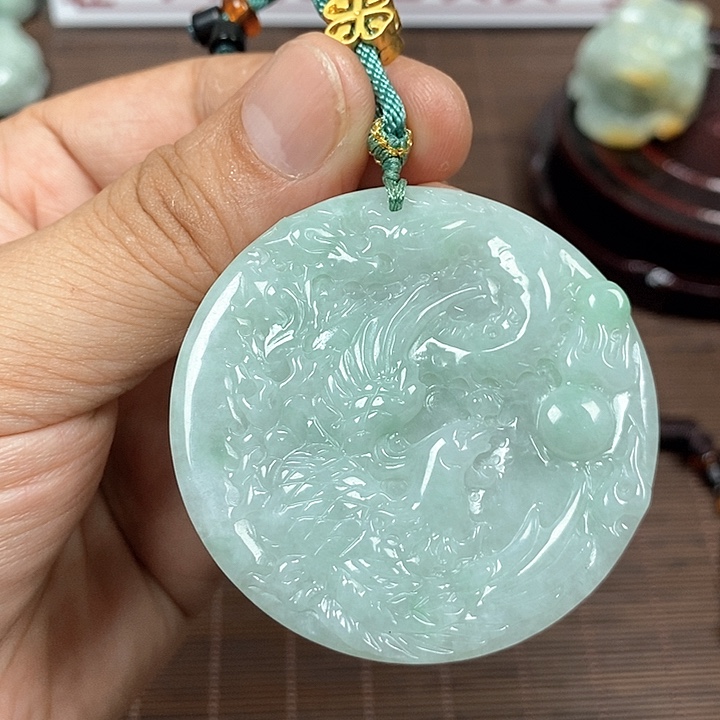 颈饰未镶嵌翡翠天然翡翠玉A货配证书