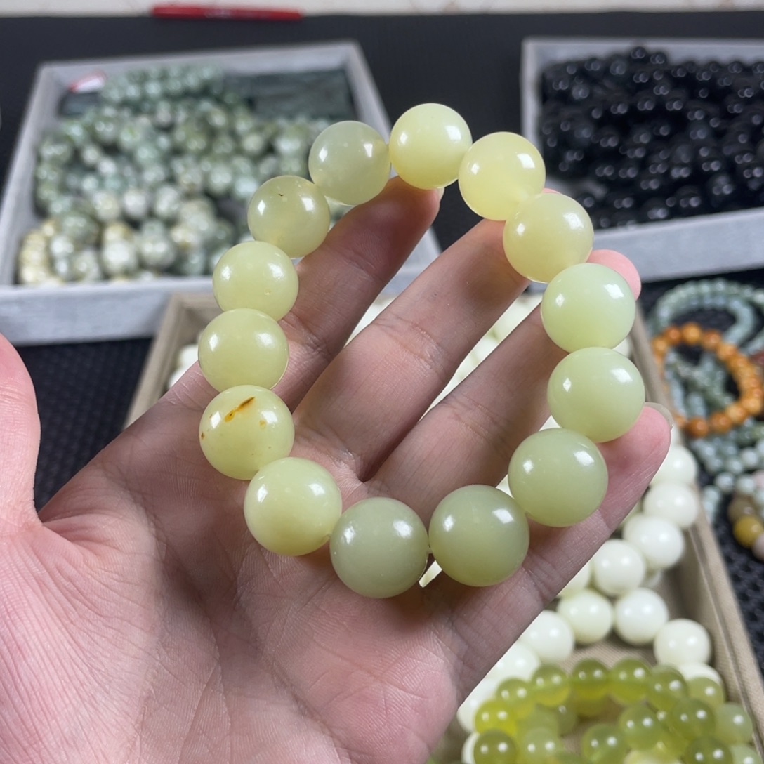 蛇纹石玉未镶嵌手链