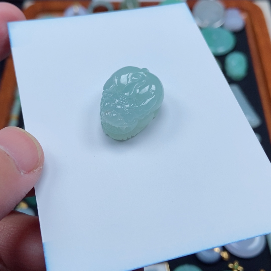 翡翠颈饰未镶嵌貔貅