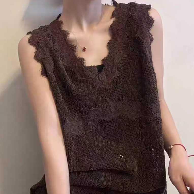 欧货2025秋款复古V领钩花蕾丝修身无袖背心