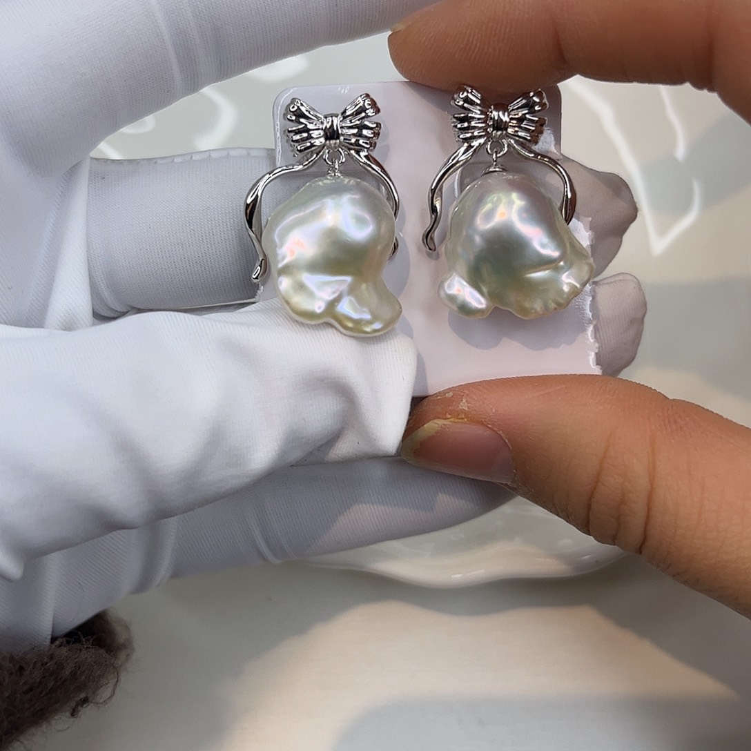 银S925镶嵌淡水珍珠耳饰