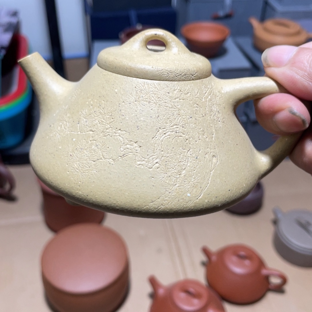 紫砂茶壶大水潭本绿