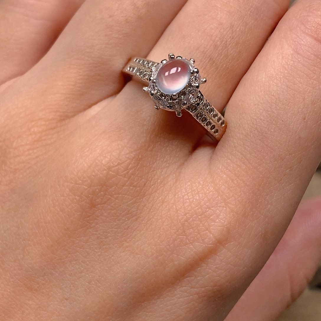 翡翠戒指未镶嵌白冰