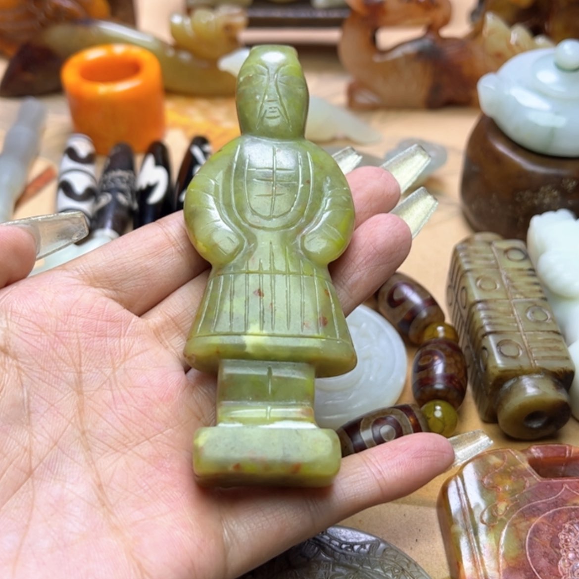 【闪购商品】蛇纹石玉颈饰未镶嵌
