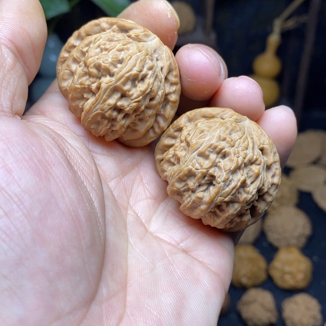 文玩核桃吊坠40球白