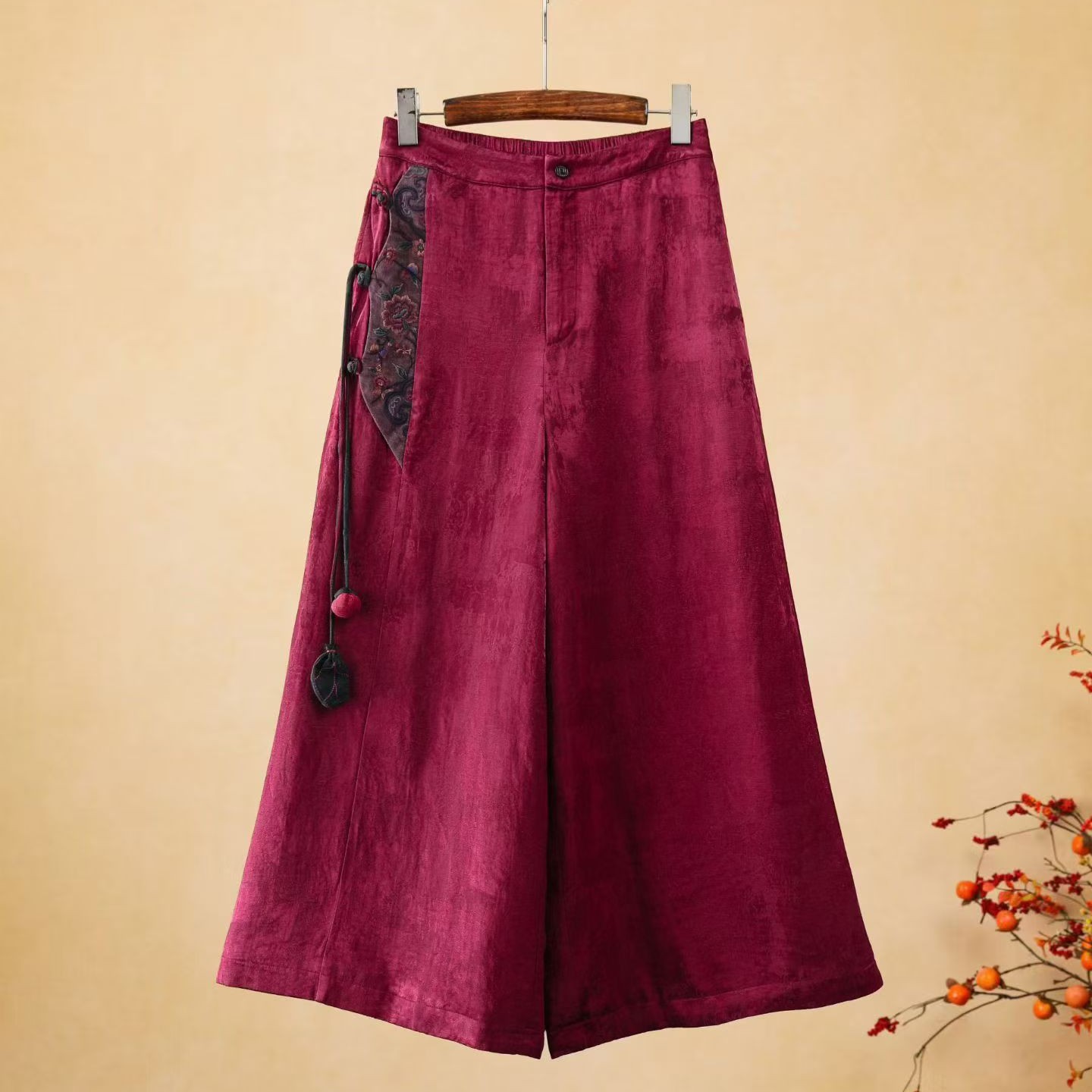 千椿物喜225709民族风重工刺绣冬季保暖棉裤