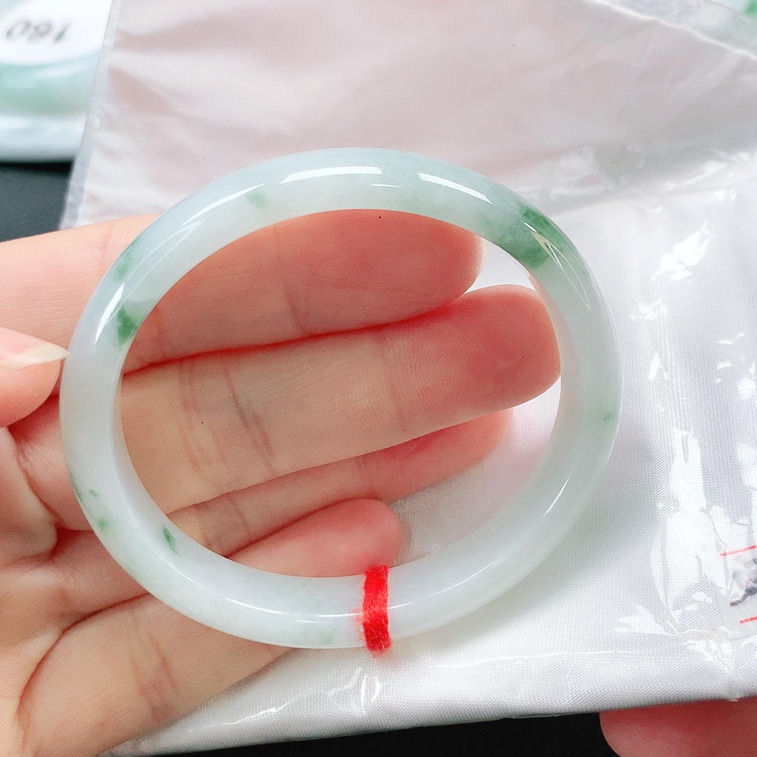 未镶嵌手镯翡翠54贵妃