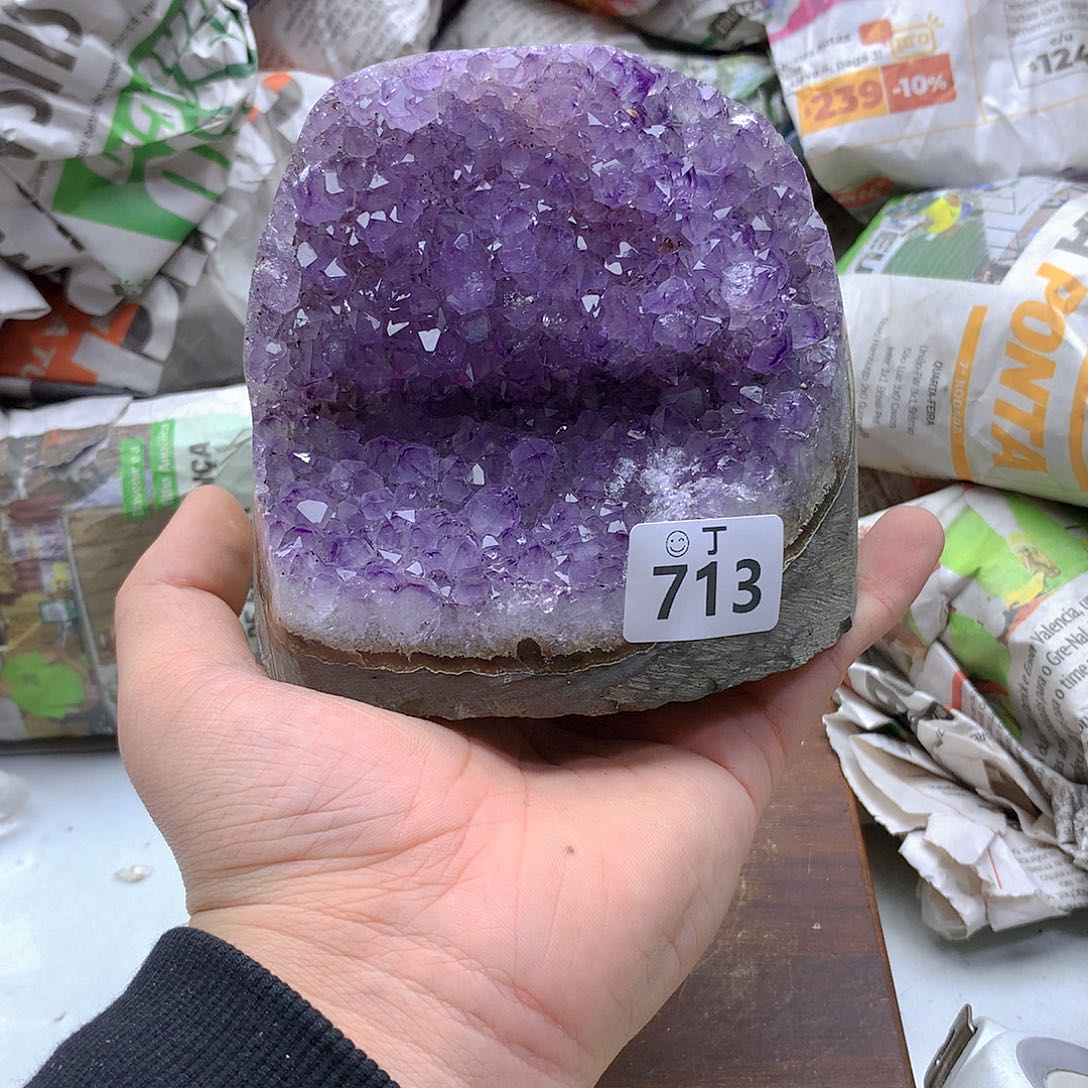 紫晶大型摆件（非配饰）未镶嵌