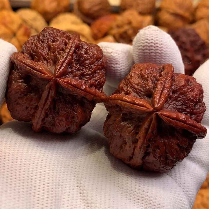 文玩核桃吊坠43哦哦哦哦