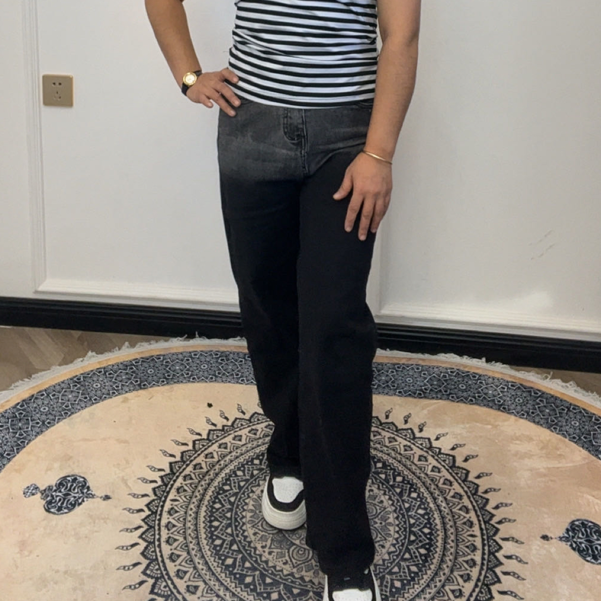2279女士黑灰色高腰显瘦弹力直筒牛仔裤秋冬新款穿搭必备