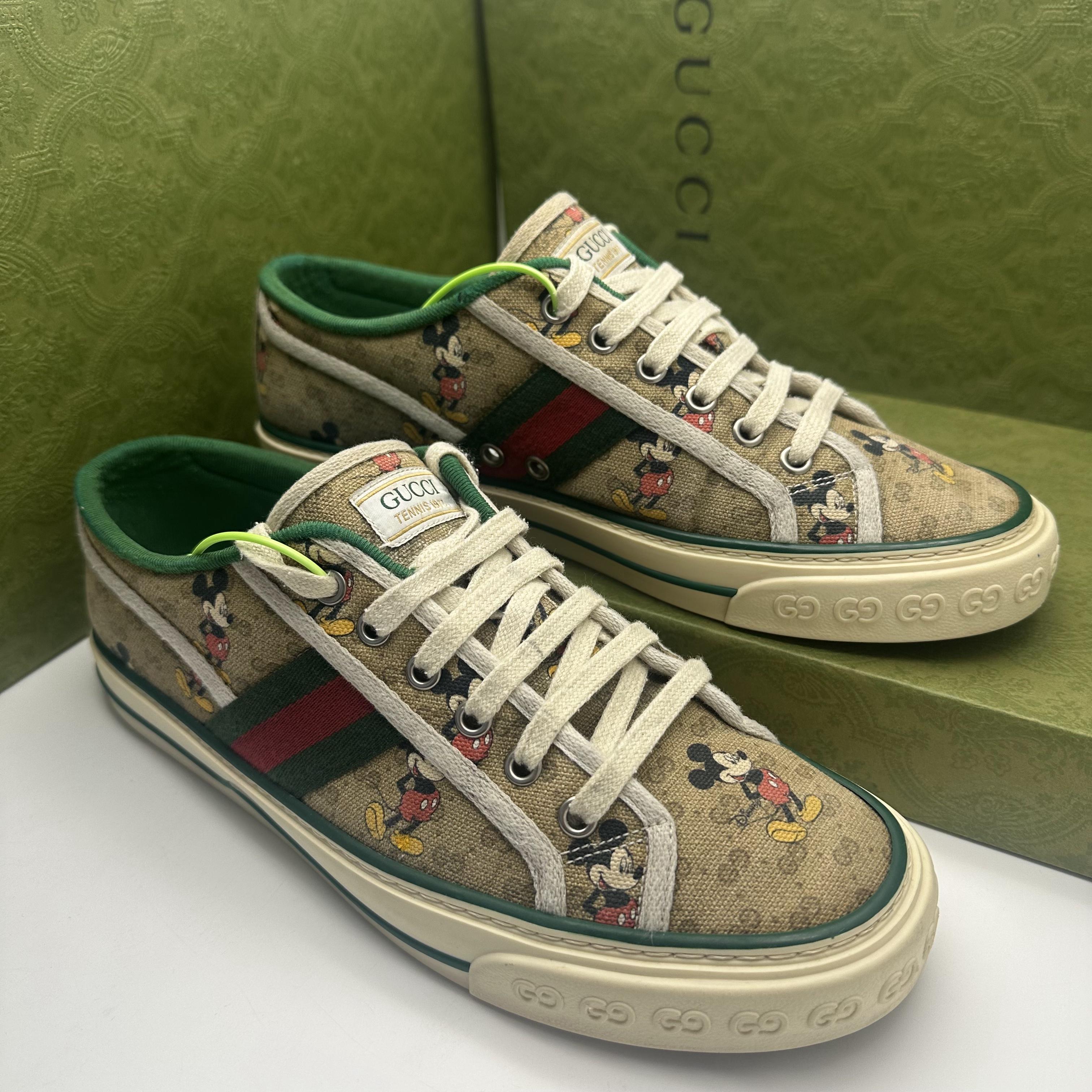 95新 GUCCI/古驰 40欧码/1977系列米老鼠印花板鞋舒适休闲板鞋