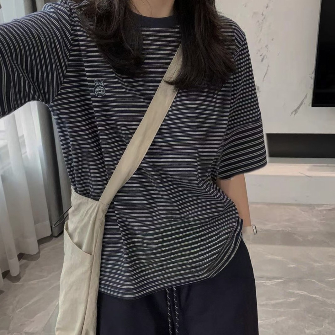 森系常规款条纹中袖T恤