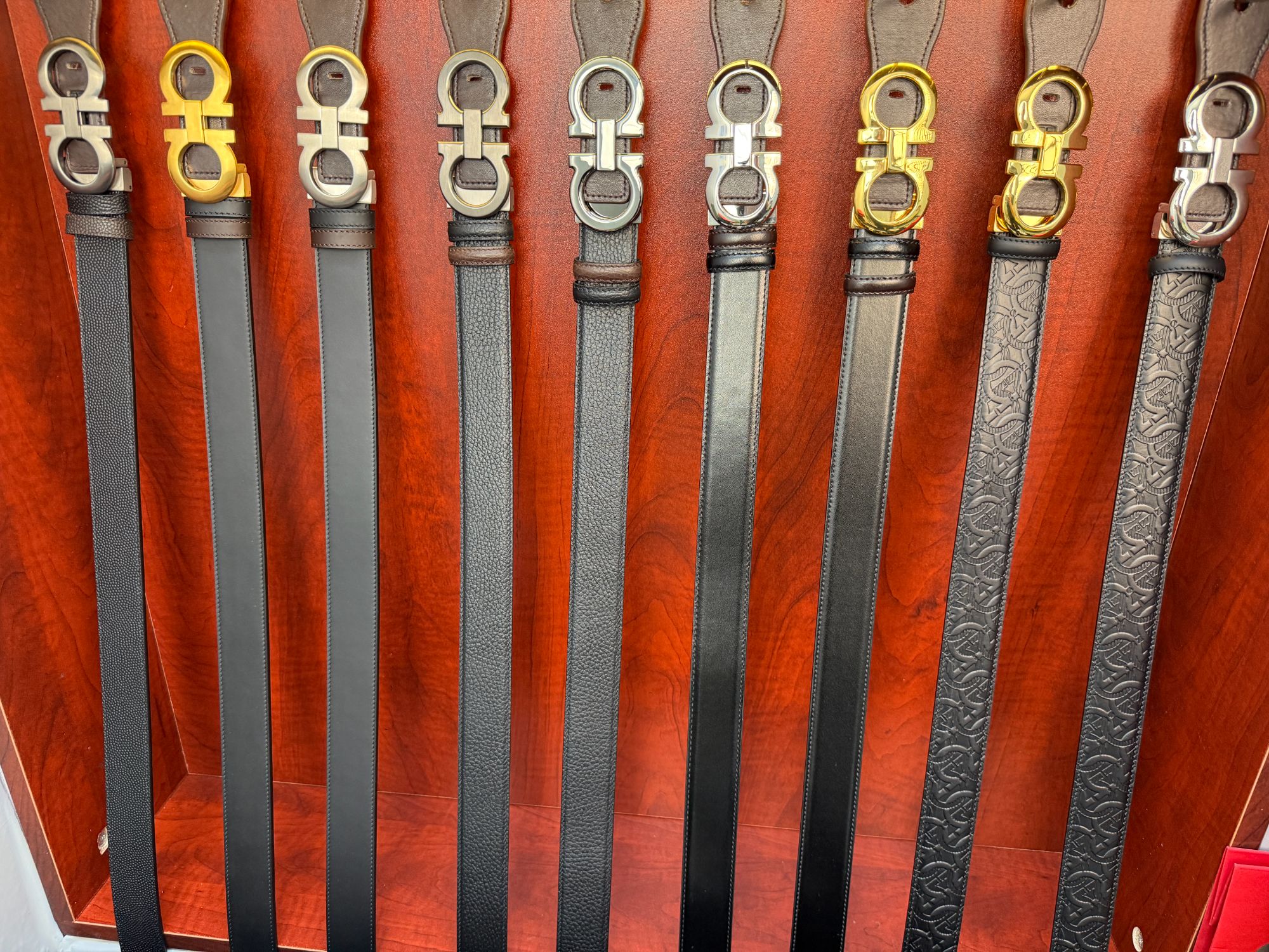 定制轻奢F家菲拉男士皮带休闲百搭商务8字扣纯牛皮腰带＋NFC全礼盒