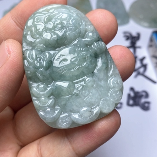 颈饰未镶嵌翡翠翡翠