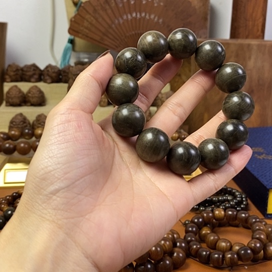 老山檀香微瑕疵阴沉2.0手串