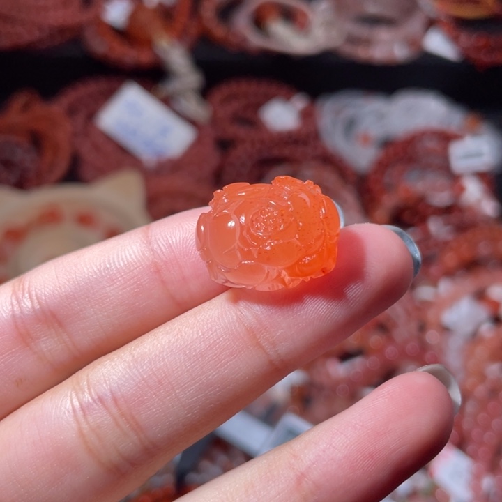 南红玛瑙未镶嵌牡丹花1577打孔备注