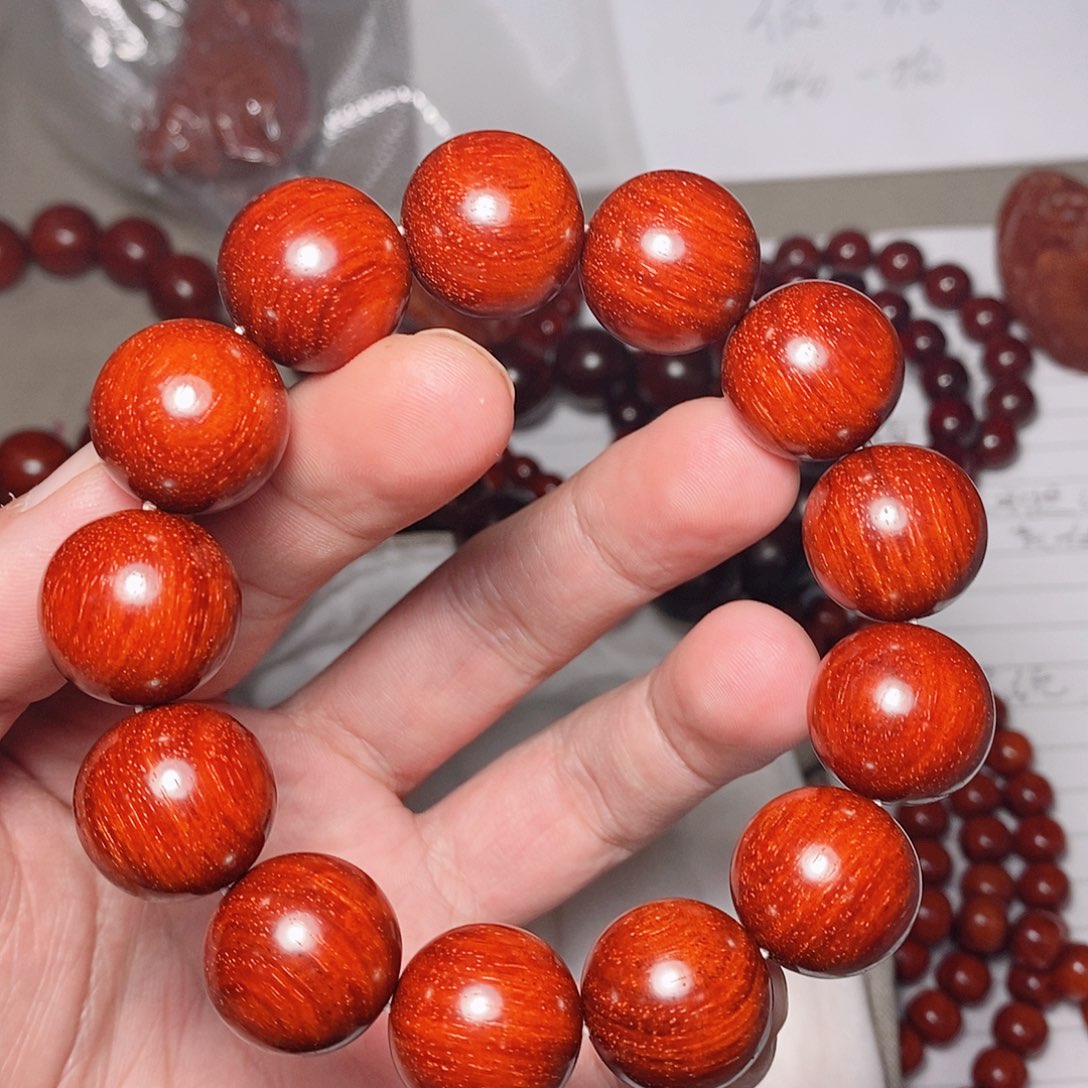 檀香紫檀（小叶紫檀）遁*