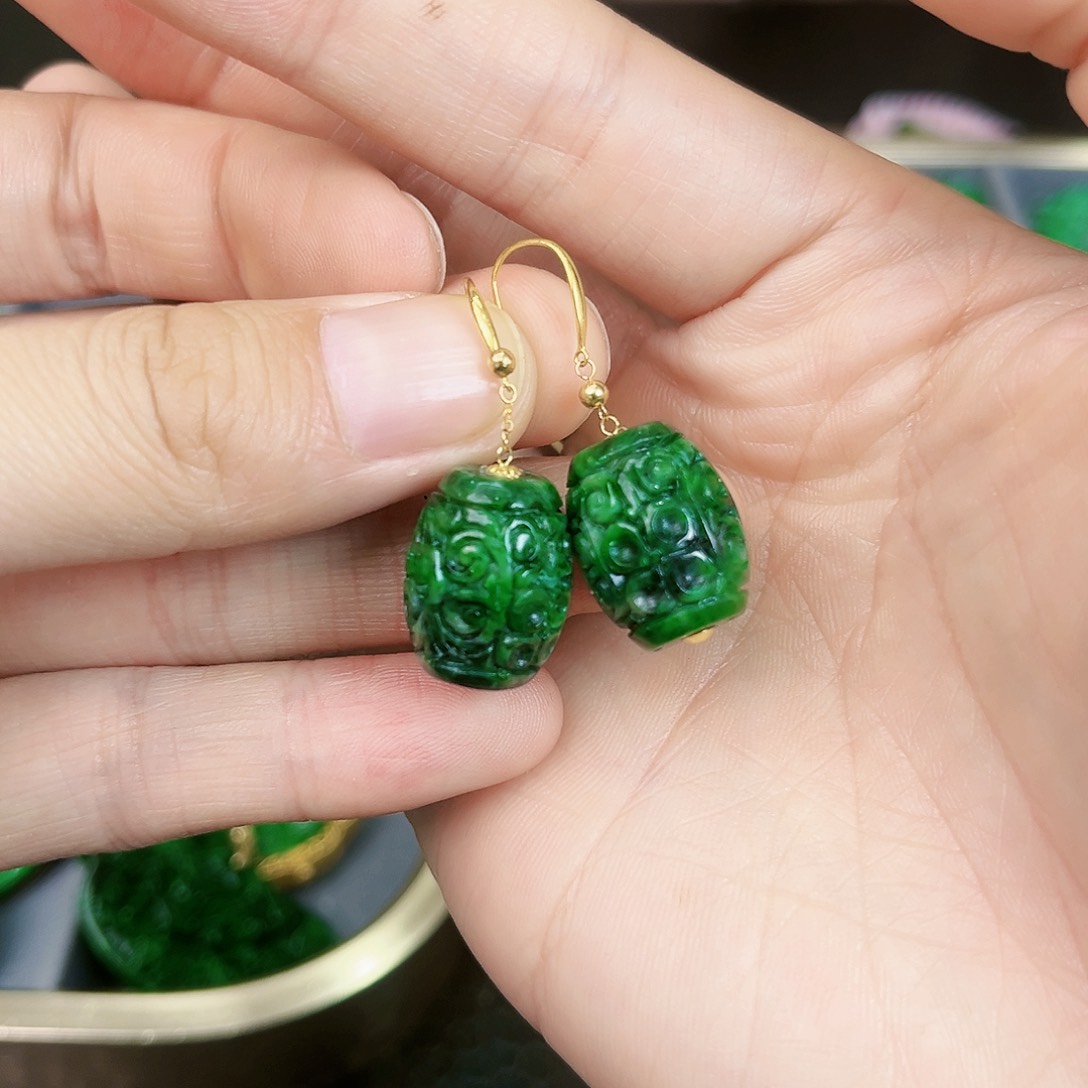 翡翠耳饰18K金镶嵌耳饰