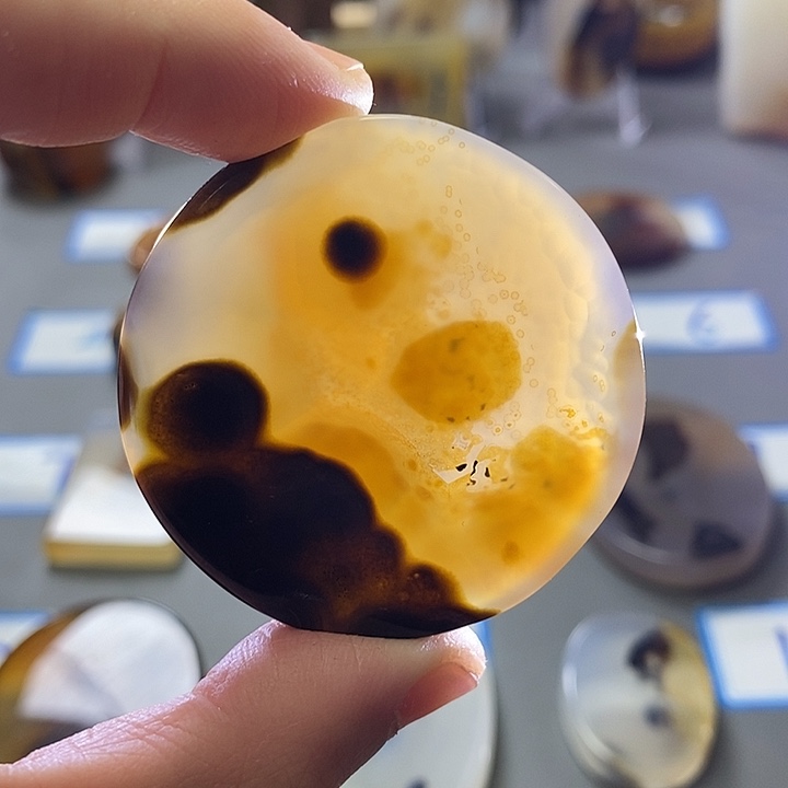 玛瑙/玉髓未镶嵌珠宝半成品56