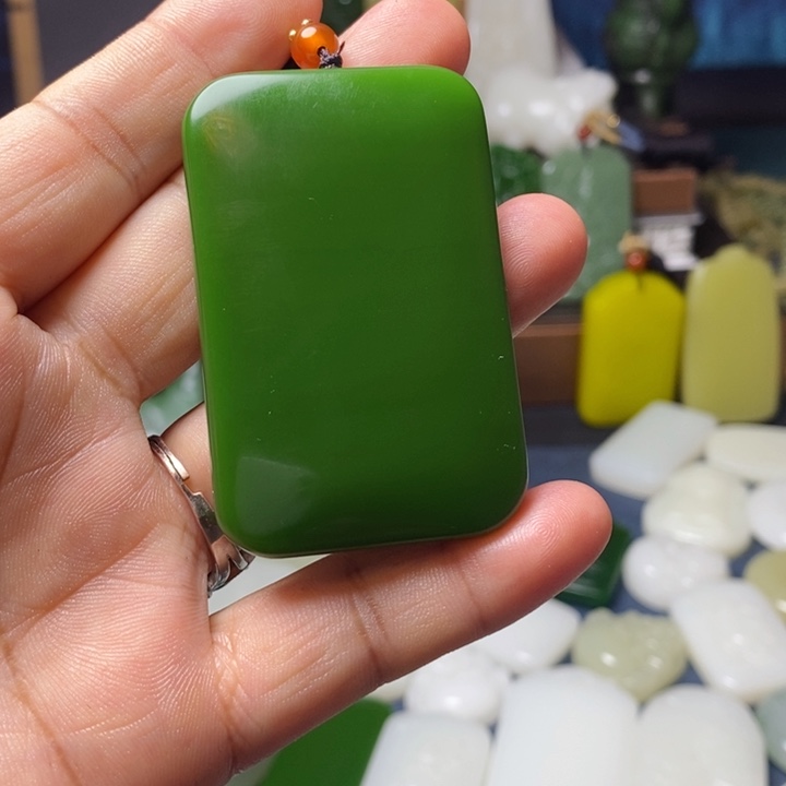 吊坠(赠链)未镶嵌和田玉梧****店