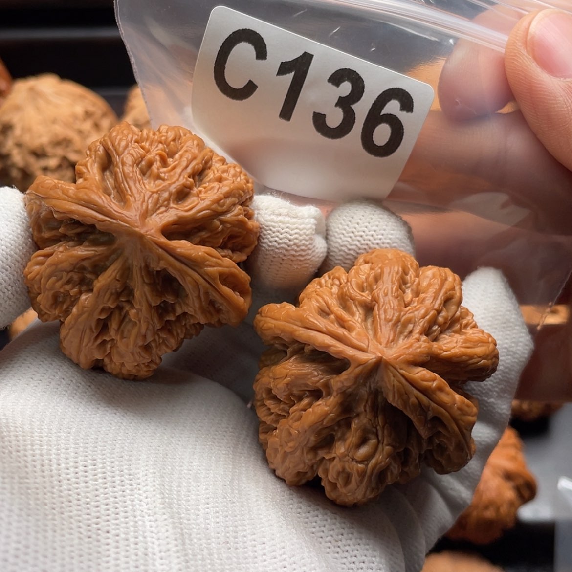 【闪购商品】文玩核桃吊坠C136粗筋44