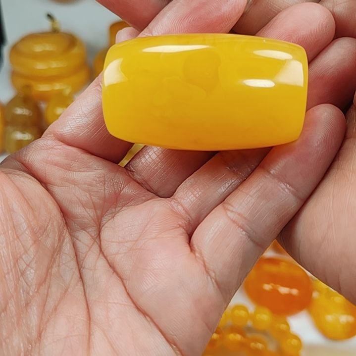 蜜蜡吊坠(赠链)未镶嵌