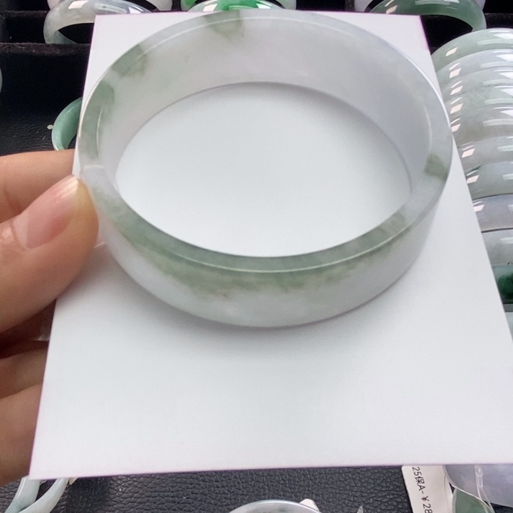 未镶嵌手镯翡翠公主方