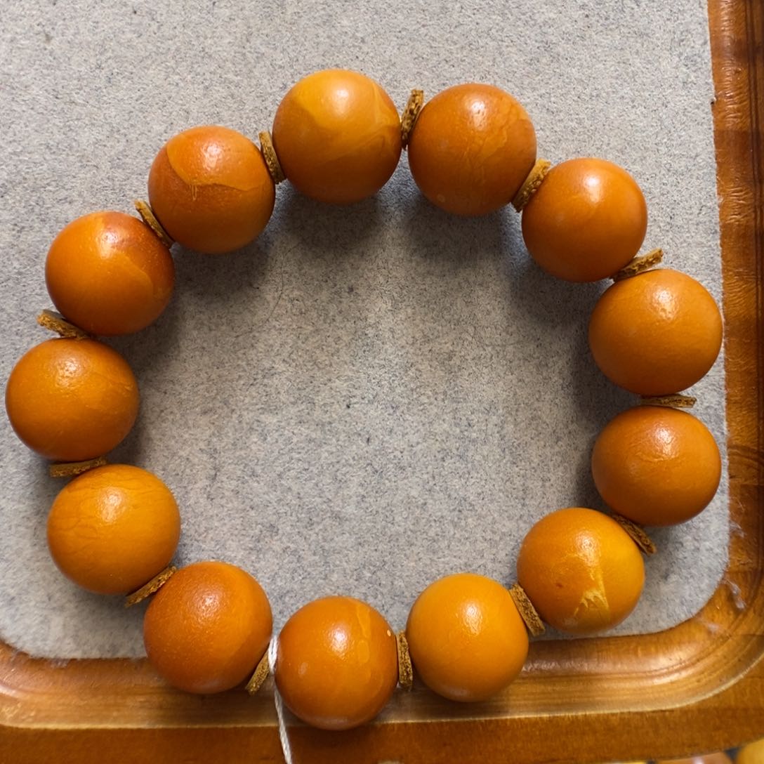 未镶嵌蜜蜡手串蜜蜡