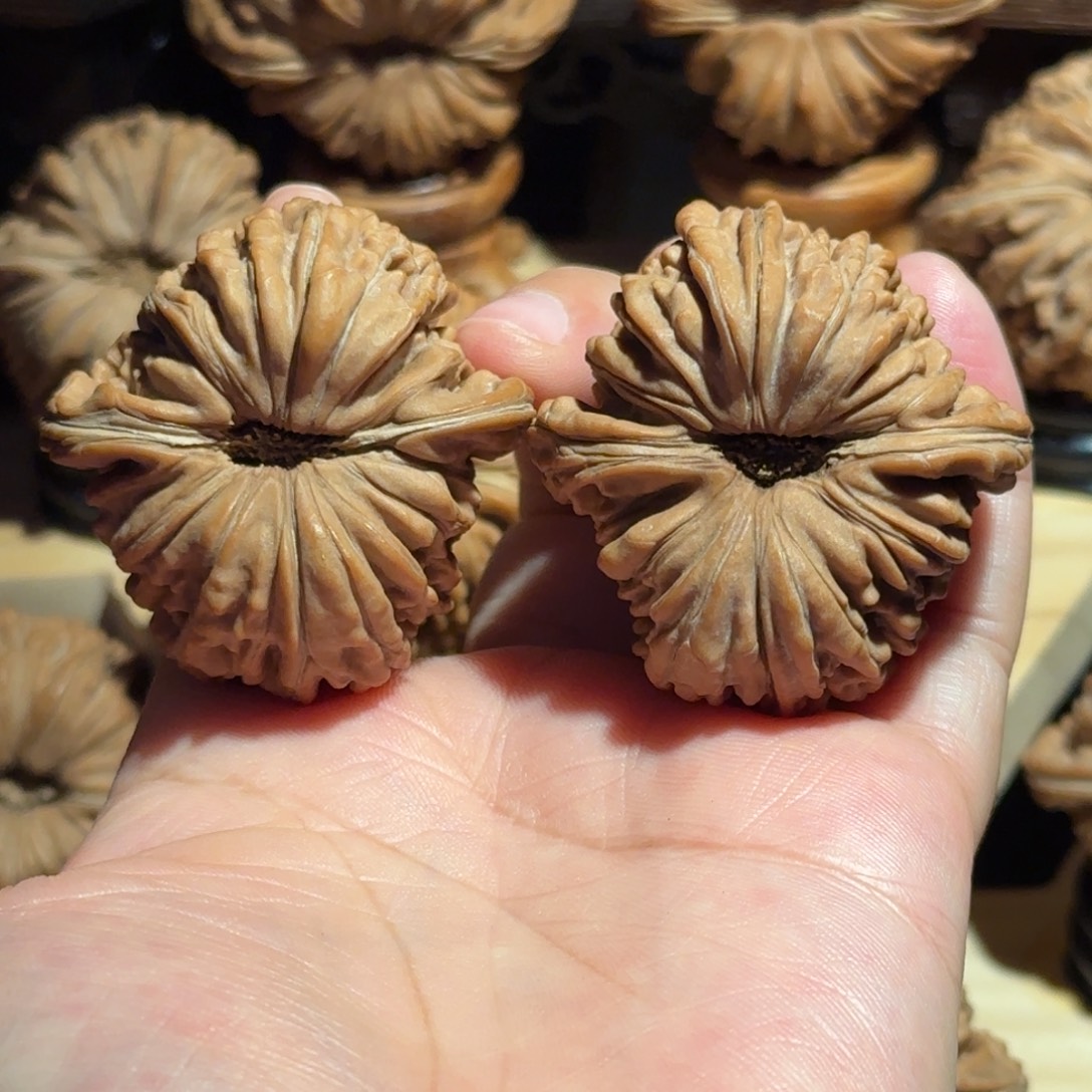 南***记核桃42全品白茬拱桥楼歪嘴