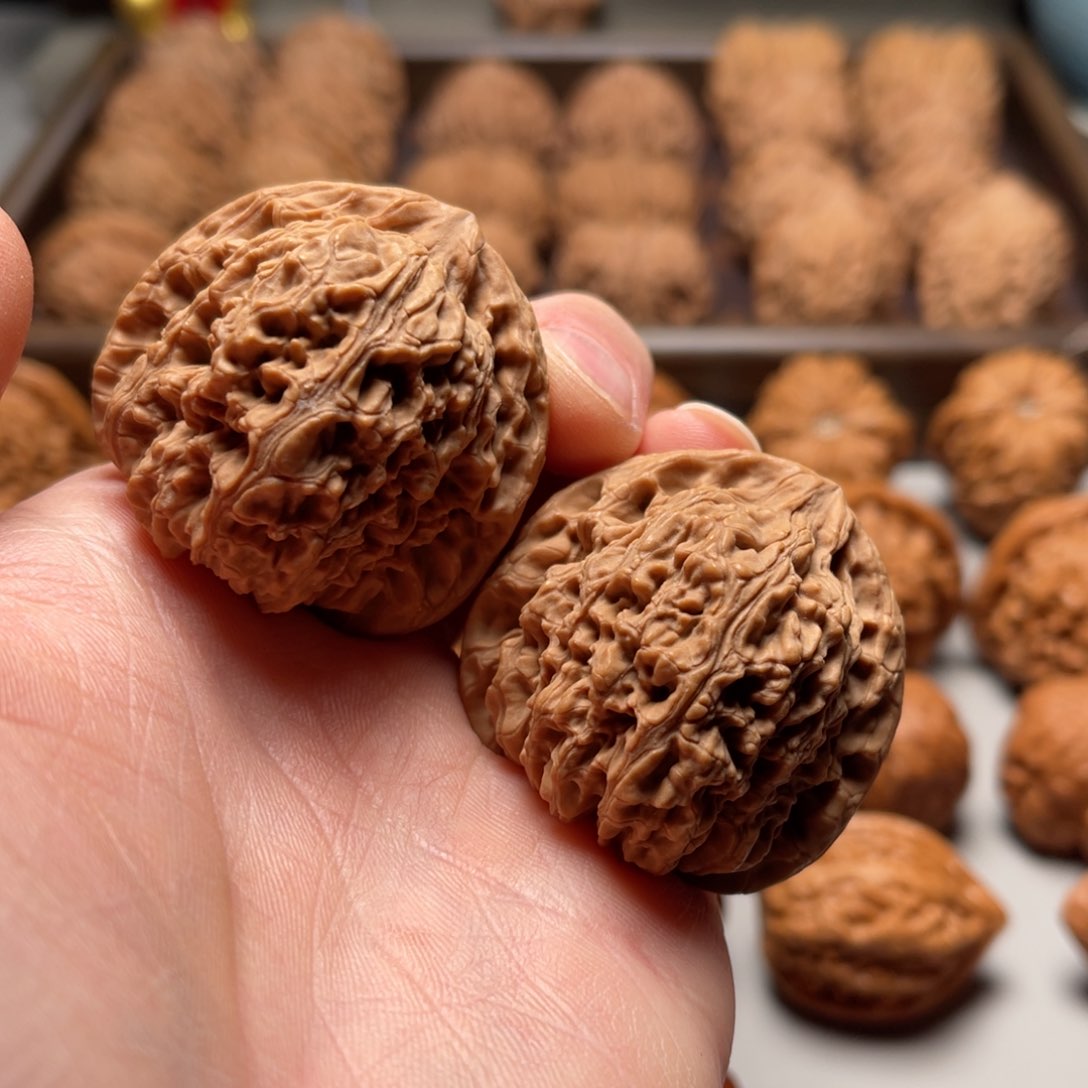 文玩核桃把件三角疆