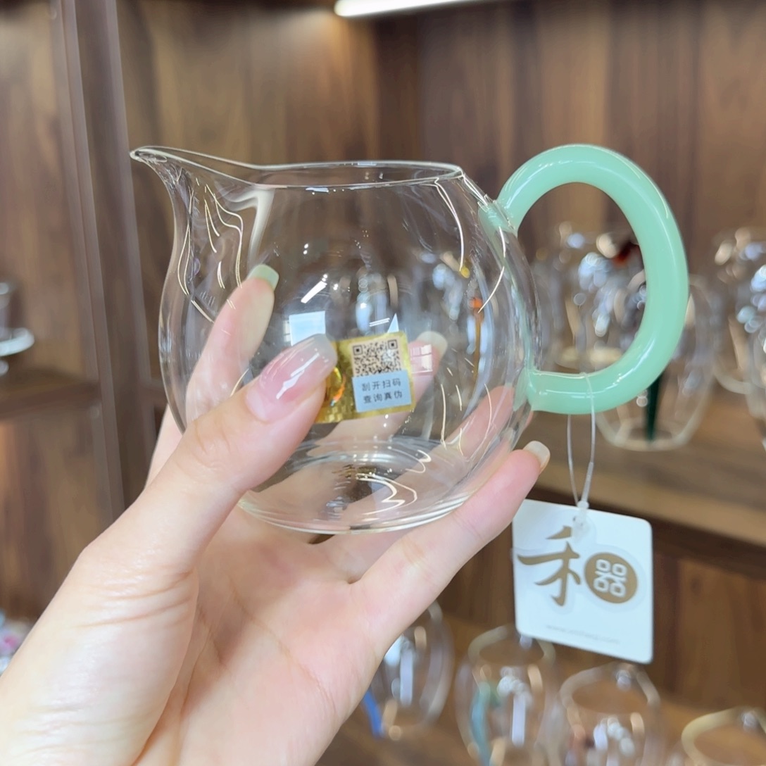 柱*畅然浅玉色公道杯
