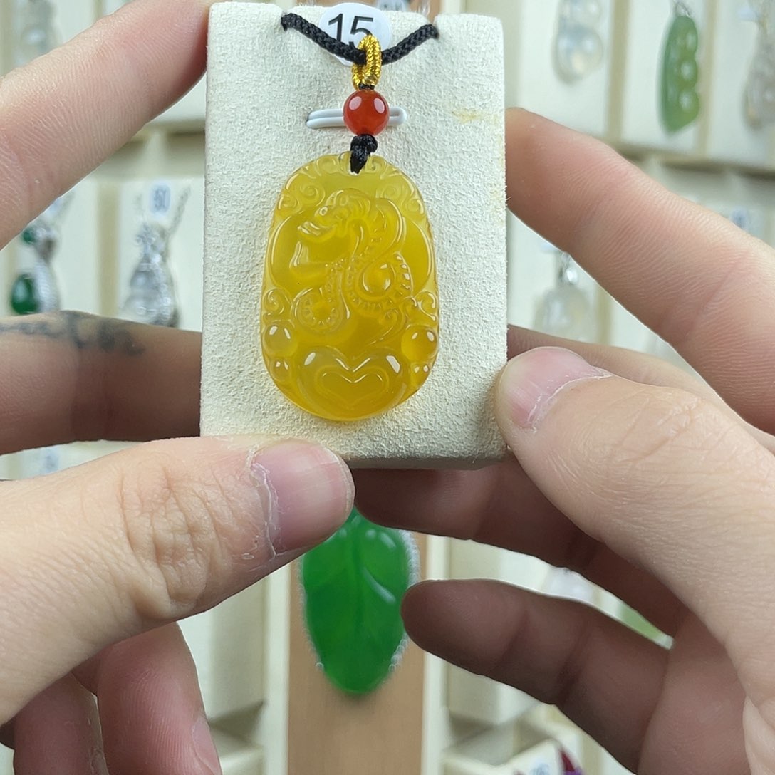 玛瑙/玉髓颈饰未镶嵌