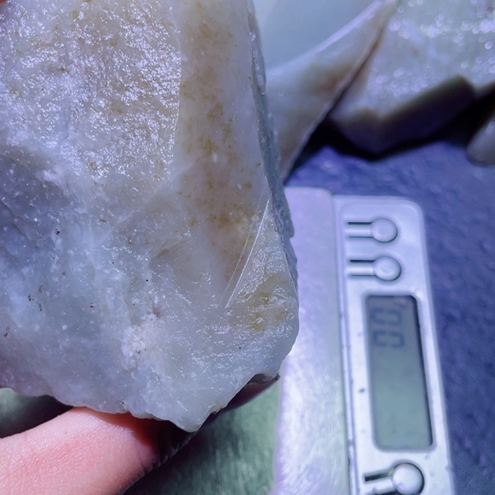 和田玉未镶嵌珠宝半成品