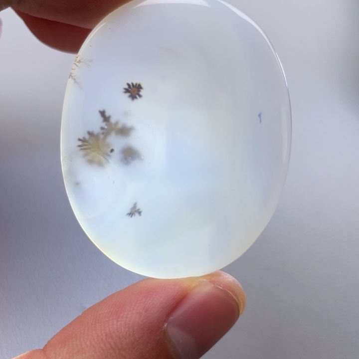 玛瑙/玉髓颈饰未镶嵌大*鹅