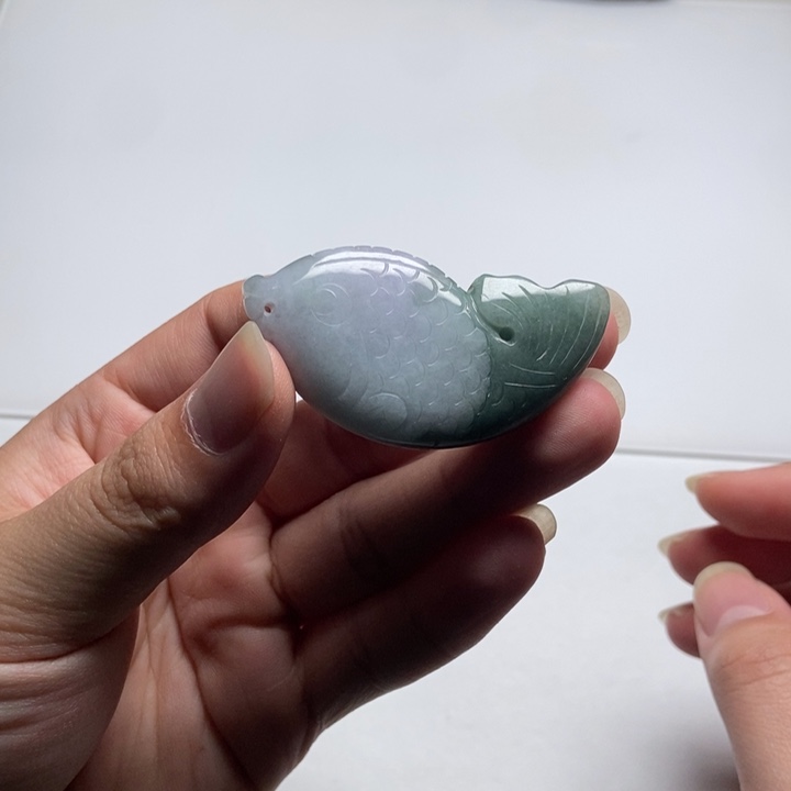 翡翠未镶嵌颈饰鱼牌2