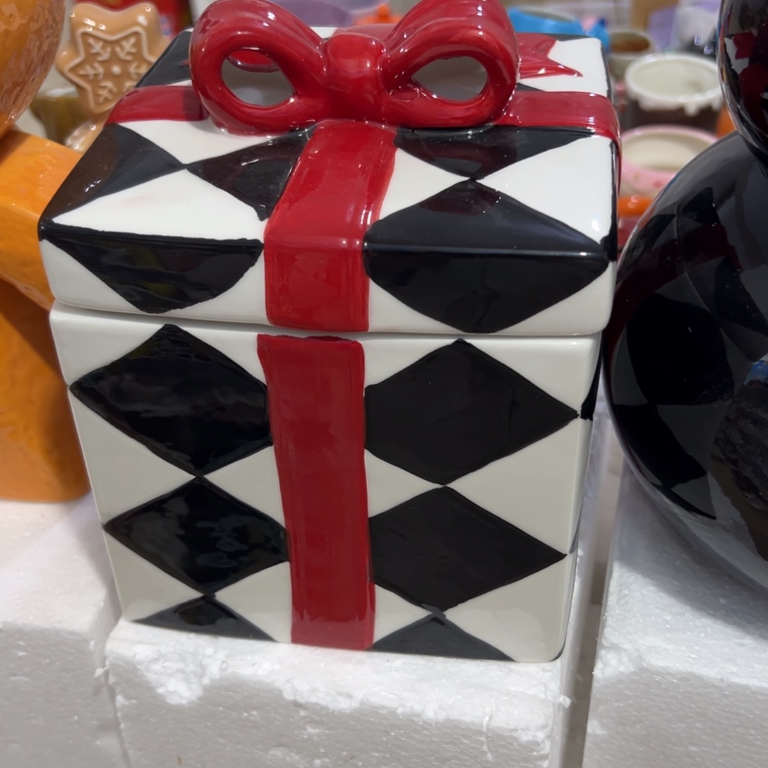 摆件微瑕疵不售后的