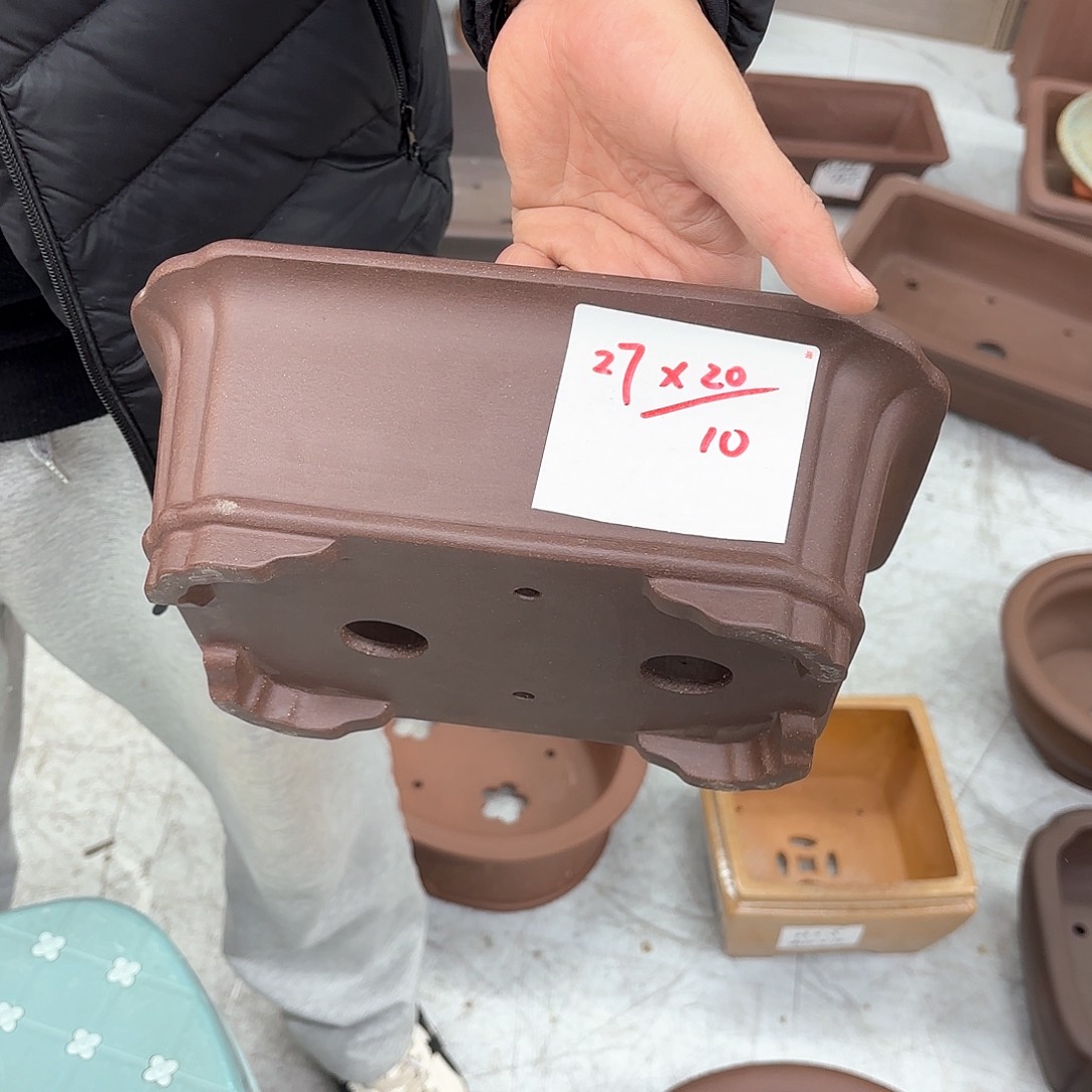 紫砂花盆紫砂的颜色很漂亮