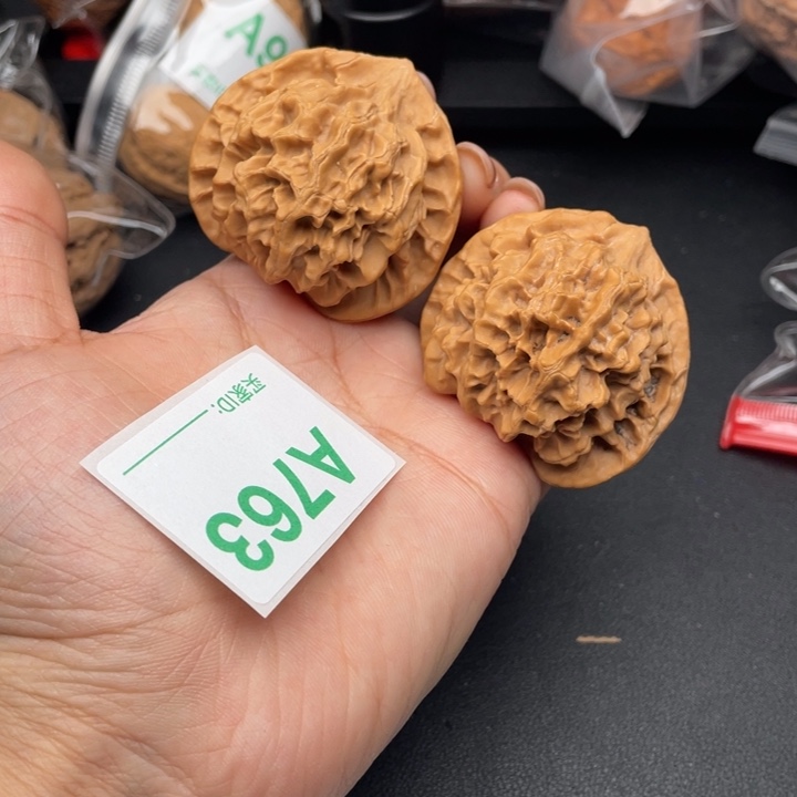 文玩核桃吊坠核桃