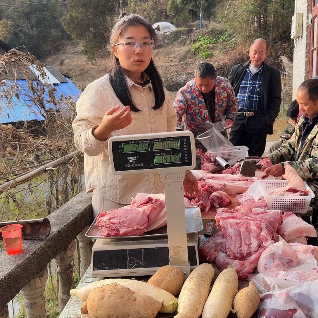 土猪肉中国大陆天****告排骨