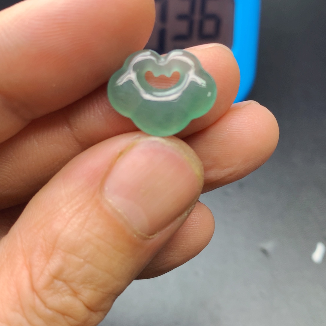 翡翠未镶嵌颈饰翡翠首饰和翡翠珠宝