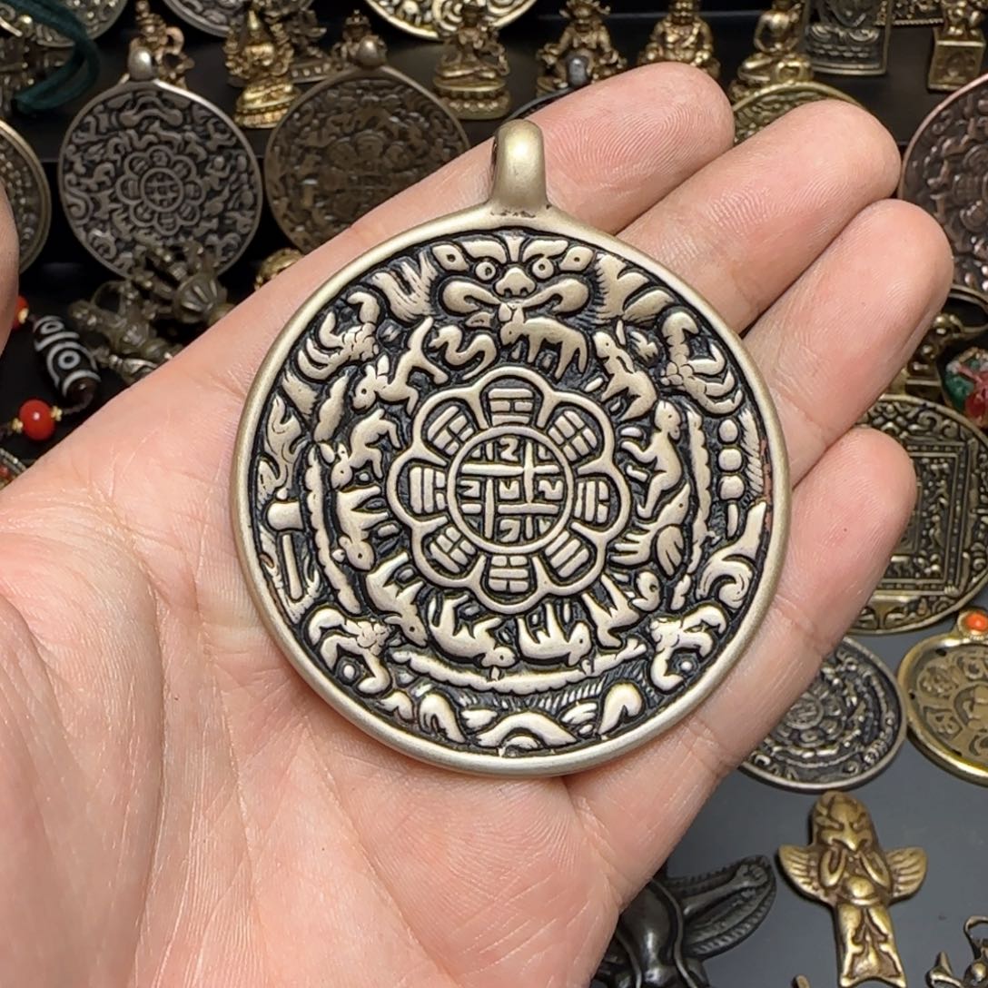 泥塑精品小元素品相完美的话