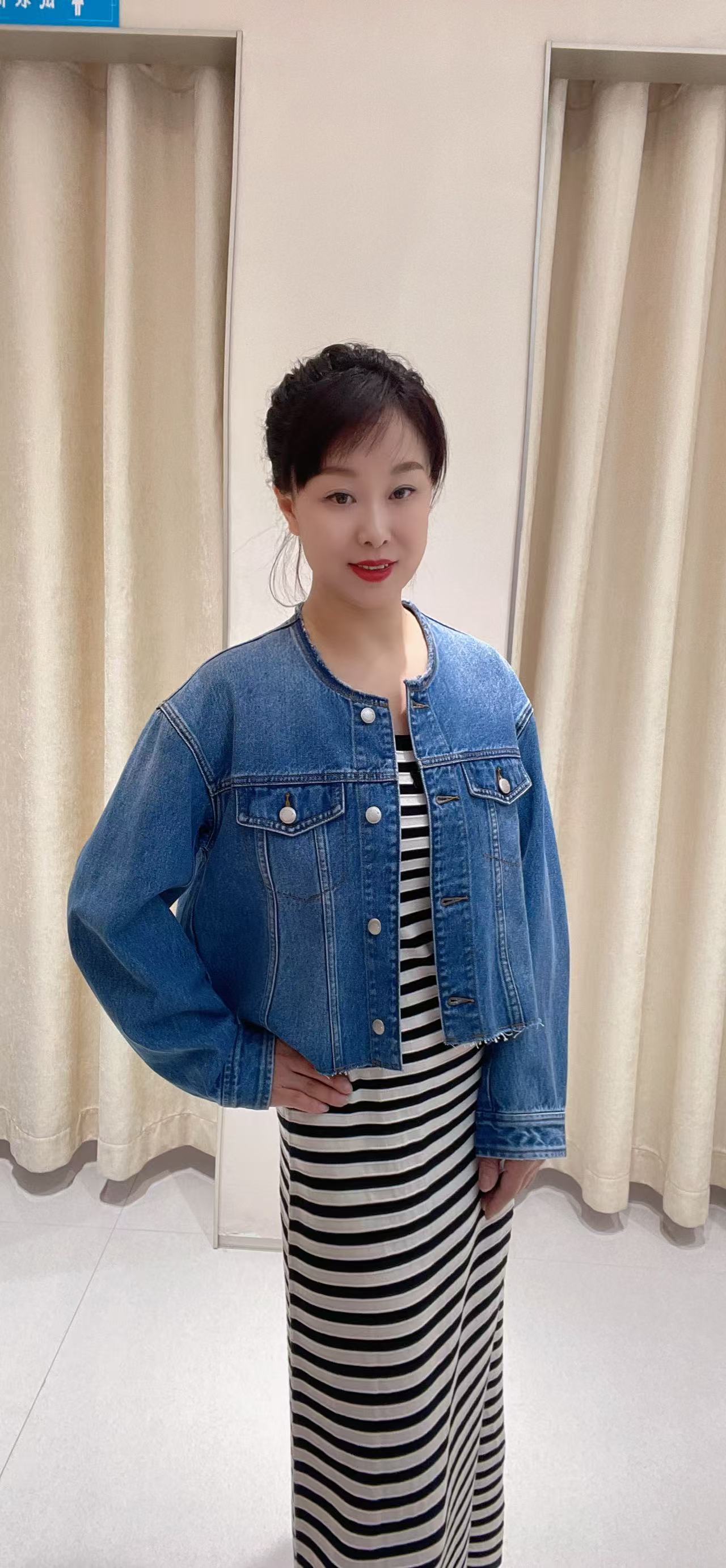 迪家象时尚丹宁牛仔外套